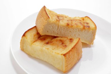 Masadaki lezzetli hamur işlerinin yakın plan görüntüsü