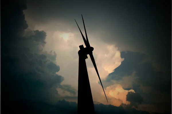 Silhouette Man Windmill — Stock Photo, Image
