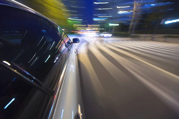 Auto Rijden Weg Nacht Bewegingsvervaging — Stockfoto