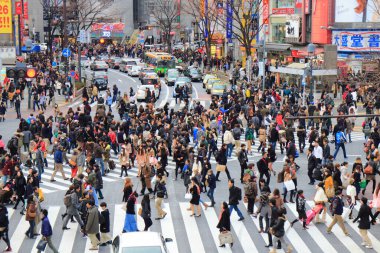 işlek şehir sokakları görünümü, şehir konsepti geçmişi, Tokyo, Japonya 
