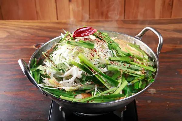 Ett Matfoto Grönsakssoppa Med Skaldjur Asiatisk Mat — Stockfoto
