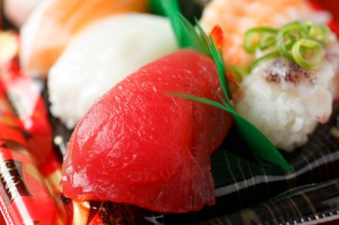 Lezzetli Japon yemekleri. Yakın çekim.