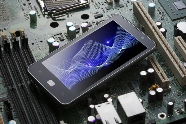 Devre kartlı modern akıllı telefon, teknoloji konsepti arka planı 