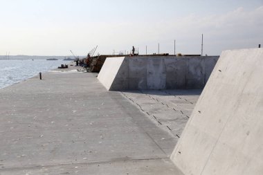 Limanda beton köprü