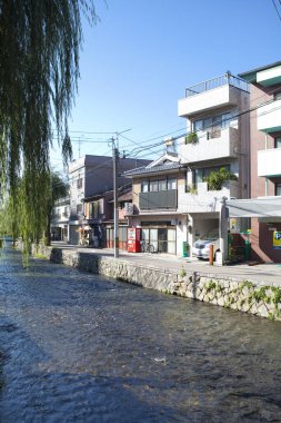 Kyoto, Japonya 'daki eski geleneksel Japon mimarisi manzarası