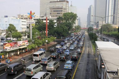 Şehirdeki trafiğin manzarası