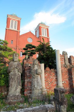 Şehirdeki eski kilise. 