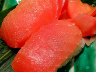 Japon yemeği mi? somon suşisi.