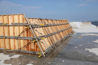 Ahşap çatı inşaat sahası