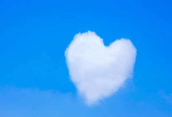 Blauer Himmel Mit Weißer Wolke Herzform — Stockfoto