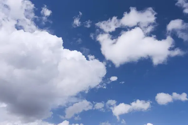 Gyönyörű Háttere Felhők — Stock Fotó