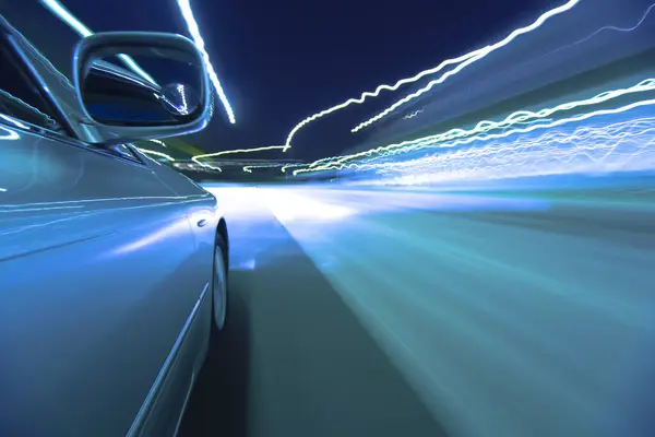 Coche Conduciendo Por Carretera Noche Desenfoque Movimiento — Foto de Stock