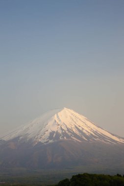 Sabahleyin Fuji Dağı 'nın güzel manzarası