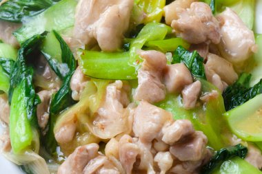 Çukulatalı kızarmış domuz eti, soya sosu, Asya yemeği.