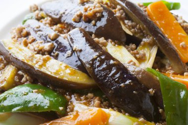 Kore yemeği, kızartma sebze.