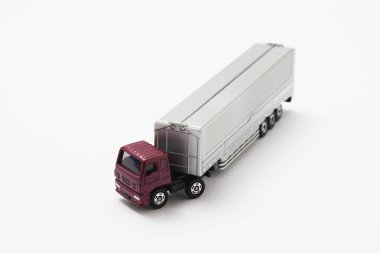  Kamyon Oyuncağı Beyaz Arkaplanda izole edildi