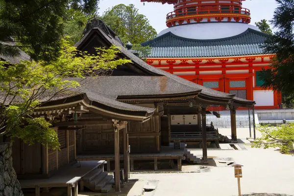 美丽的日本古代神龛的风景画 — 图库照片