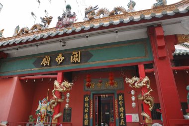 Tapınak manzarası, geleneksel Japon mimarisi.