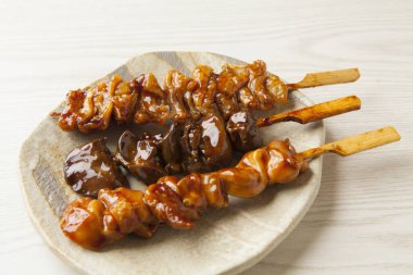 Teriyaki soslu ızgara tavuk eti.