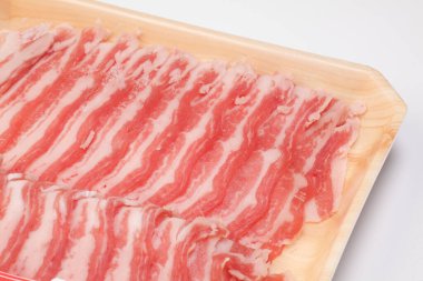 Taze çiğ domuz eti, yakın çekim.