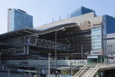 Osaka İstasyonu (saka istasyonu) veya Japonya 'nın Osaka bölgesindeki Osaka İstasyonu.