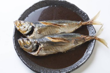 Tabakta leziz ızgara sardalya manzarası