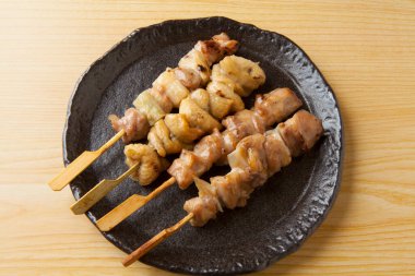 Teriyaki soslu ızgara tavuk eti.