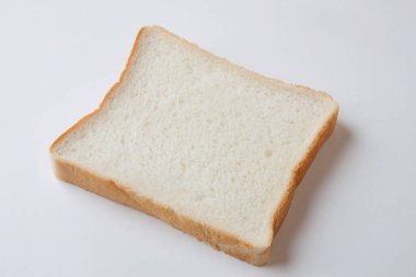 ekmek beyaz arkaplanda izole edildi