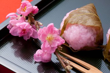 Sakuramochi - Japon tatlı pirinç keki 
