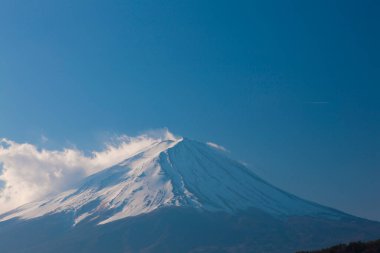 Japonya 'da gün batımında Fuji Dağı' nın güzel manzarası