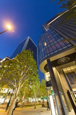 Osaka şehrindeki modern binalar, Japonya