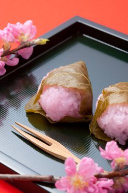 Sakuramochi - Japon tatlı pirinç kekleri 