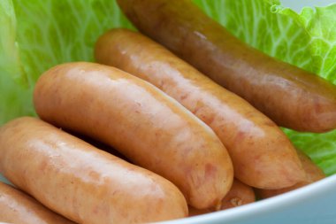 Marullu lezzetli sosisler. 