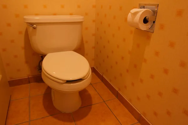 ホテル内のトイレ — ストック写真