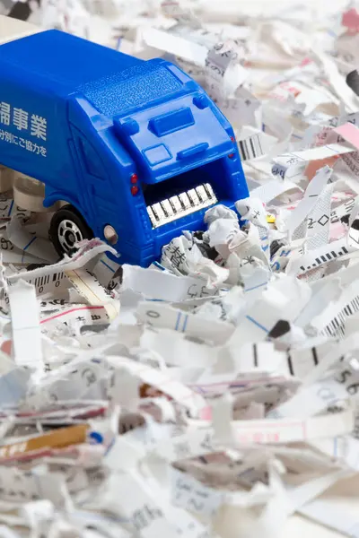 Mini Modelo Caminhão Lixo Azul Lixo Papel — Fotografia de Stock