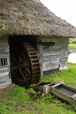 Yamaguchi, Japonya 'daki eski ahşap su değirmeni