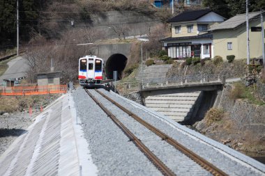 Tren raylarında tren..