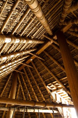 Ahşap çatının alçak açılı veiw 'i, yakın plan 