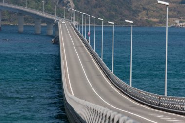 Shimonoseki 'deki Tsunoshima Köprüsü, Yamaguchi Bölgesi, Japonya