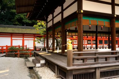 Eski bir Japon tapınağının büyüleyici görüntüsü