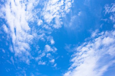 mavi gökyüzü arkaplanı, bulutlar ve mavi gökyüzü, güzel gökyüzü      