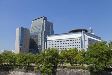 Osaka, Japonya 'da NHK Japonya Yayın Şirketi ve Osaka Tarih Müzesi binası