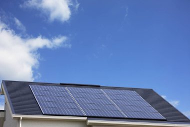 Güneş panelleri, elektrik enerjisi kavramı