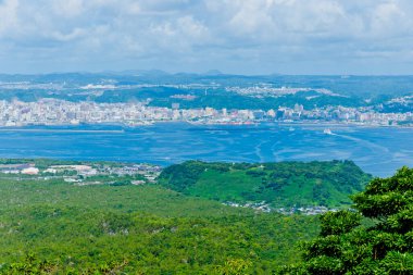 Kujukushima Pearl Sea Resort 'un güzel sahili, Sasebo şehri, Nagasaki Bölgesi, Japonya
