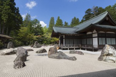 Kongobu-ji Danjo Garan bölgesindeki tapınak, Koyasan, Koya, Ito Bölgesi, Wakayama, Japonya 'daki tarihi Budist tapınağı kompleksi.