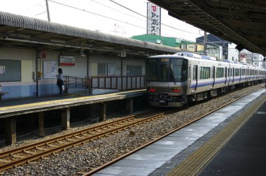 Tren istasyonu, Tokyo, Japonya