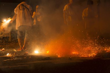 Çin yeni yılı, sokaktaki Çinli insanlar.