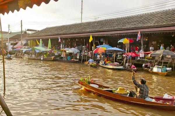 Amphawa Tayland Yüzen Bir Pazarda Tüccarlar Asya Nın Başlıca Kültürel — Stok fotoğraf