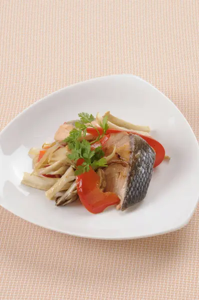 Plate Food Fish Vegetables — Stock Photo, Image