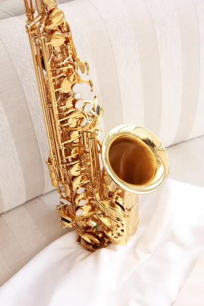 Nahaufnahme Von Saxophon Auf Hellem Hintergrund Musikinstrument — Stockfoto